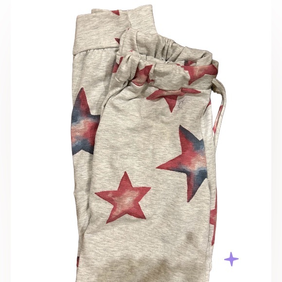 Viamor brand Star printed Jogger pants. - Picture 2 of 3
